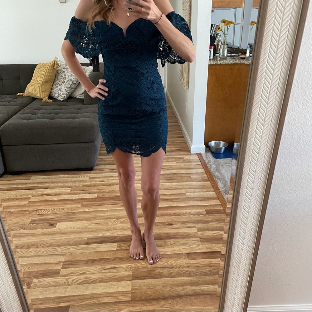 Lulus lace dress